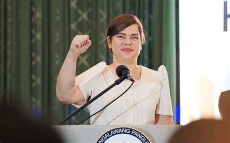 Duterte defends proposed P150 million DepEd confidential funds .